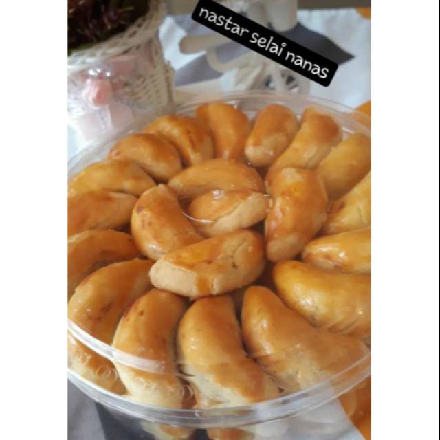 

Nastar bulan sabit ada yg bulat juga
