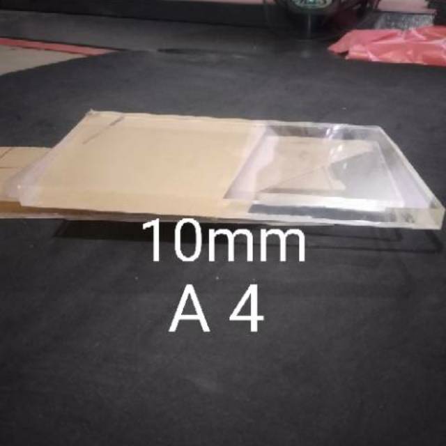 

Acrylic akrilik lembaran 10mm bening ukuran A4 (21x30cm)
