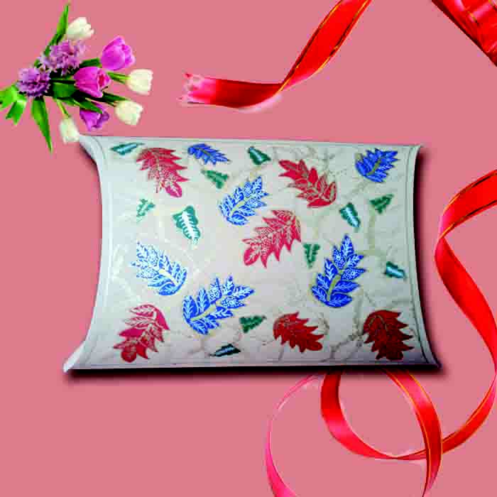 

Pillow Box Folding Gift Kado Pattern Motif Alur Madura Handmade Hadiah Murah Souvenir Pesta Party