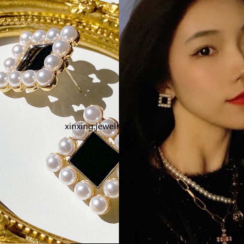 Anting Stud Hias Mutiara 3 Gaya Warna Hitam Putih Untuk Wanita