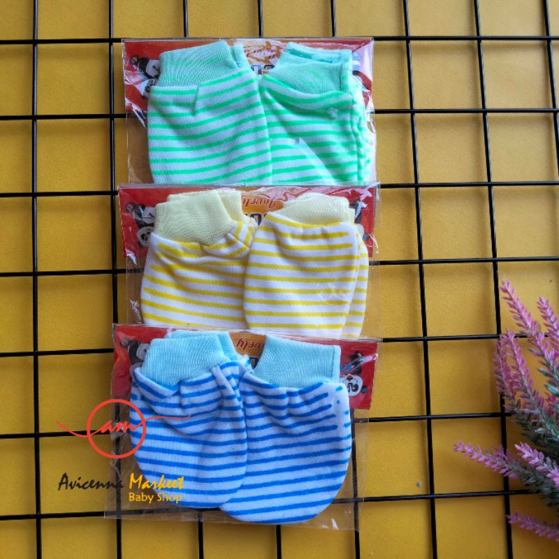 set topi sarung tangan kaki bayi garis salur newborn