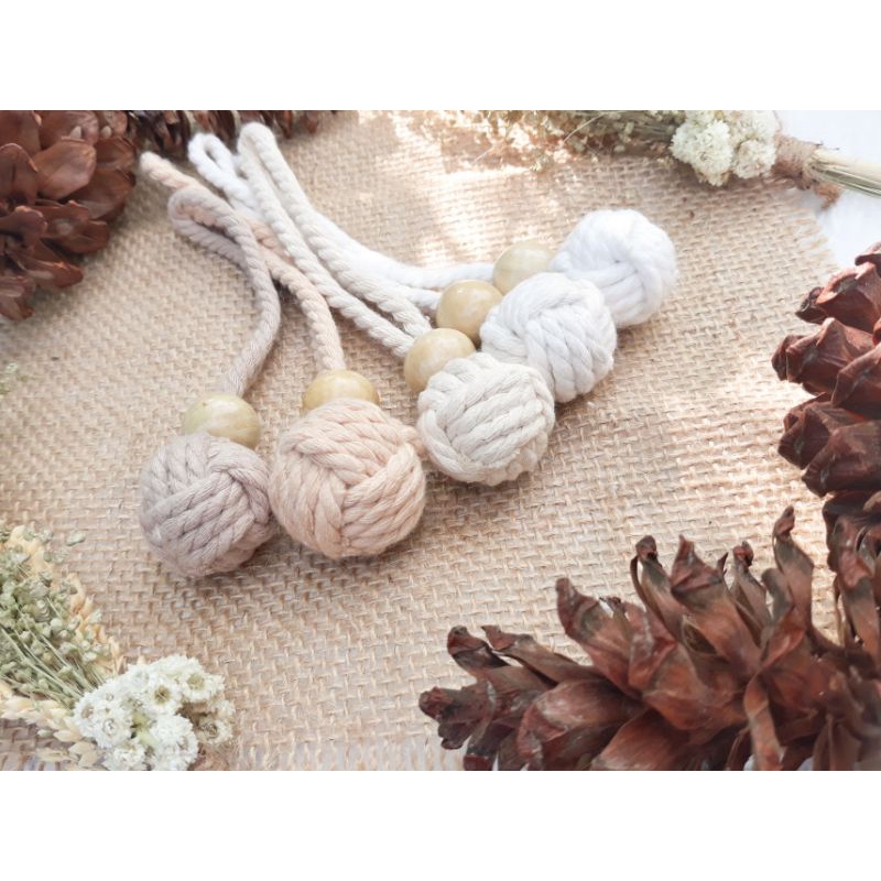 Gantungan kunci macrame/makrame/gantungan kunci bola/monkey fist