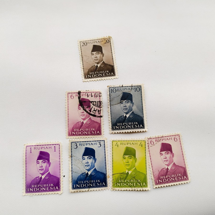 

Soekarno Perangko Antik Lawas