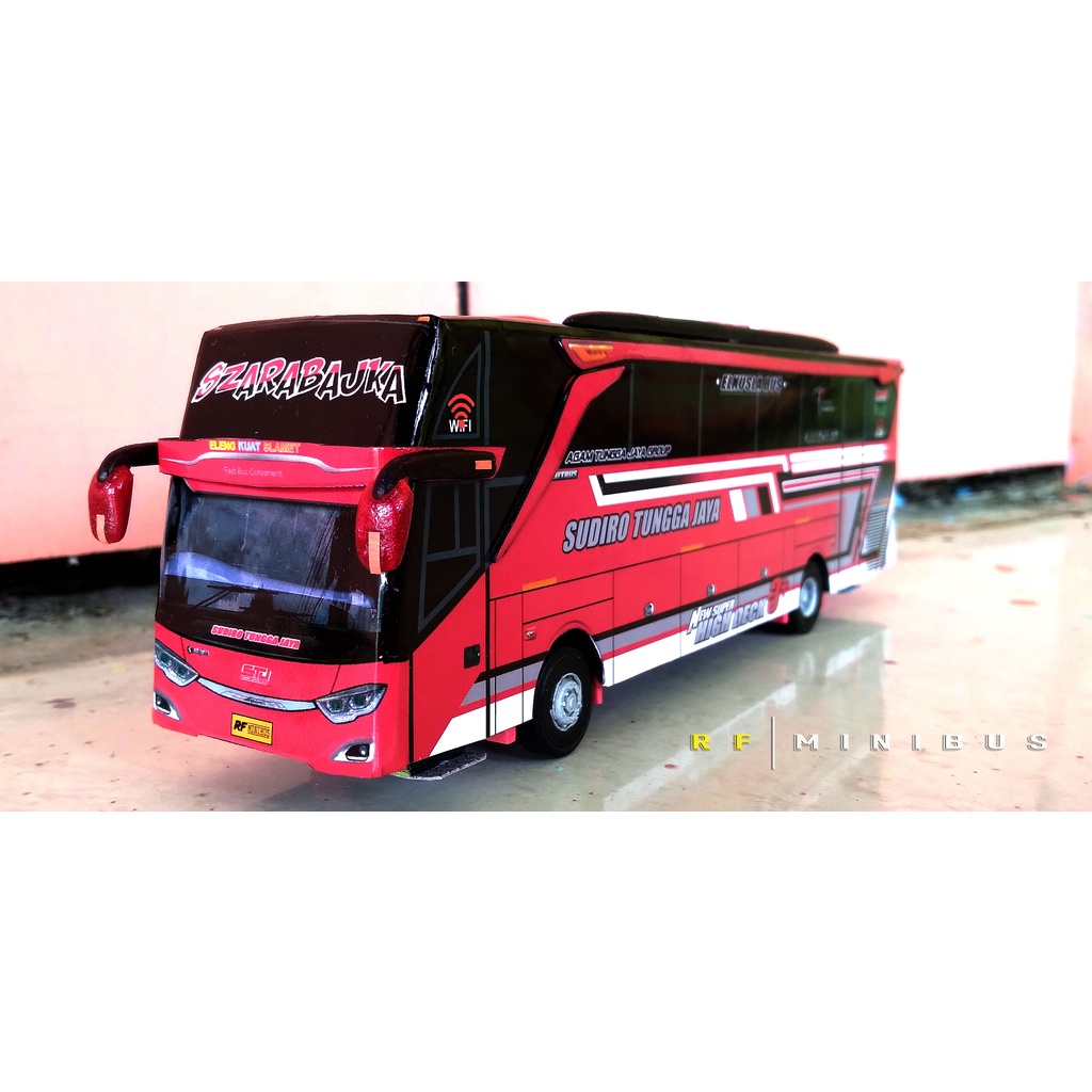 Miniatur Bus STJ (Szarabajka) Skala 1:50