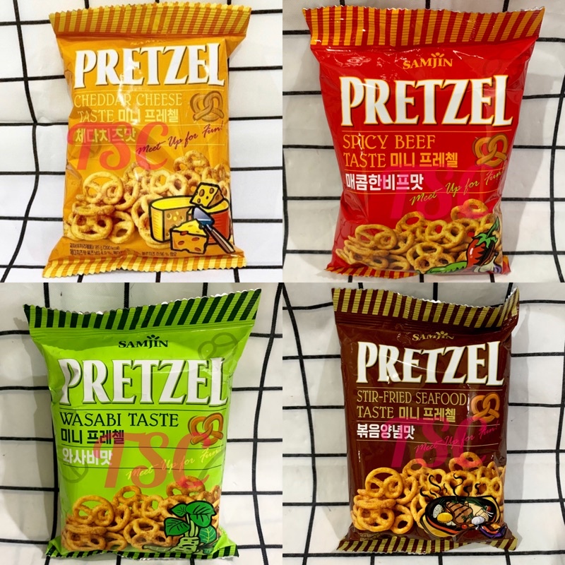 

Samjin Pretzel Snack 85gr / Cemilan Asal Korea / Cheddar Cheese / Spicy Beef / Wasabi / Stir-Fried Seafood