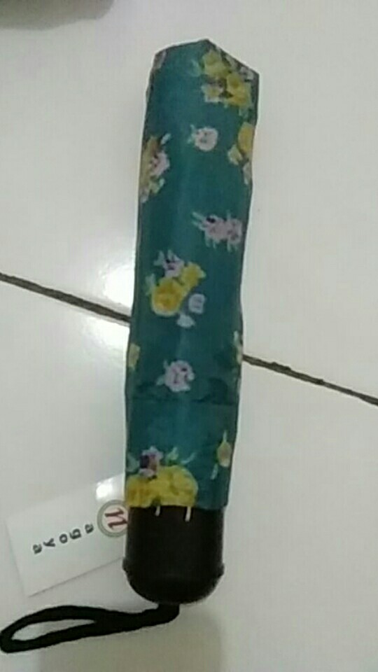 Payung Lipat Kecil Murah Meriah!