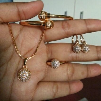 Set Perhiyasan Xuping Bola Mata Dewasa Emas Xuping Jewelery 4in1 Kalung+Cincin+Gelang+Anting dewasa