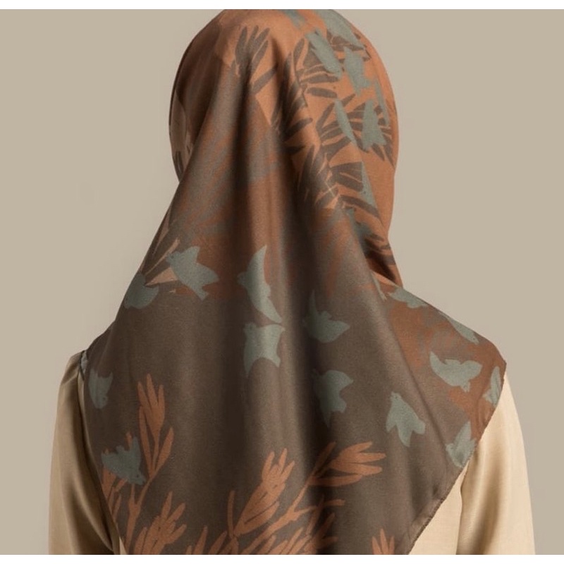 PRELOVED KAMIIDEA KAMARA SCARF