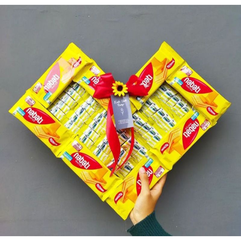 

BUKET JAJAN LOVE/TERMURAH/KADO WISUDA/KADO WEDDING/KADO ULANG TAHUN