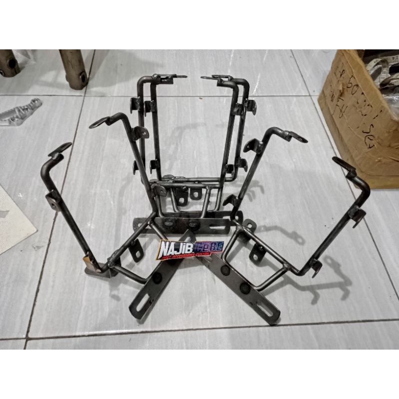 dudukan lampu depan cb pnp shock NINJA R RR breket bracket tralis ninja r rr pnp honda