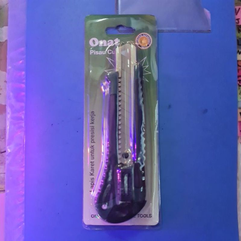 

PISAU CUTTER ONAT BESAR
