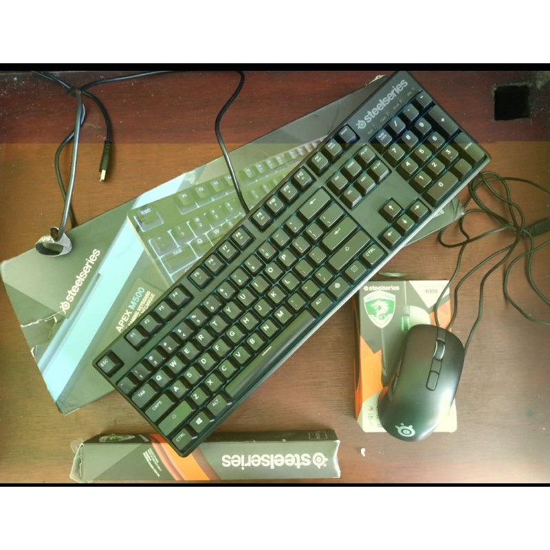 SteelSeries Apex M500 - Keyboard Mekanikal Full-size Hitam dengan Switch Cherry MX Red
