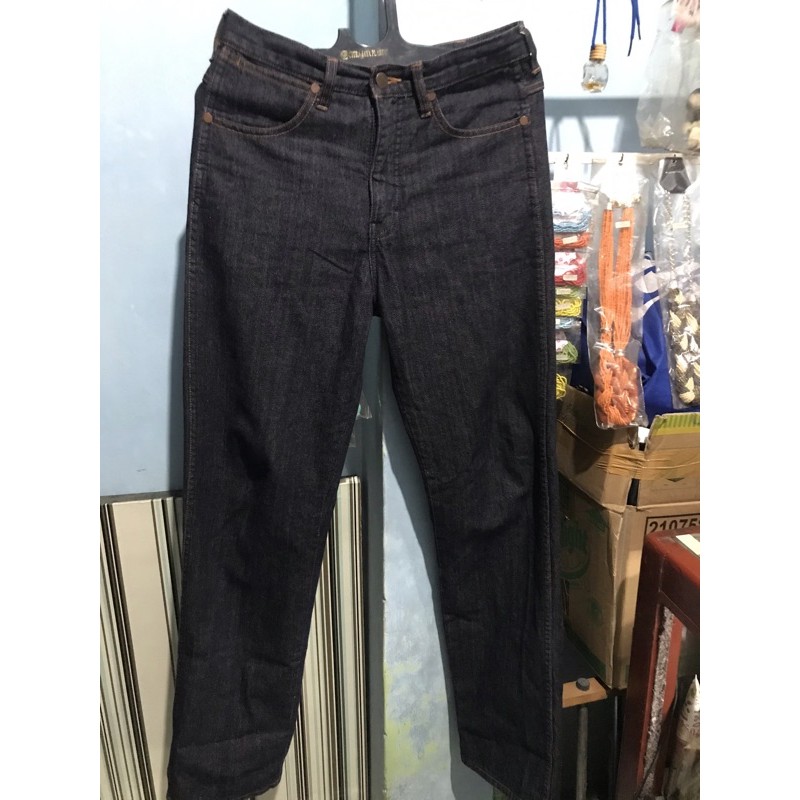 preloved/bekas pakai sendiri celana jeans panjang pria wrangler original