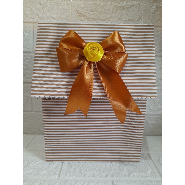 

KANTONG KADO INSTAN MOTIF GARIS COKLAT