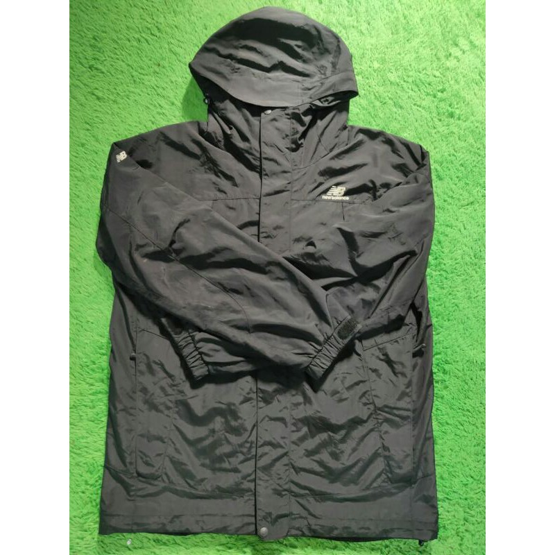 jaket Newbalance