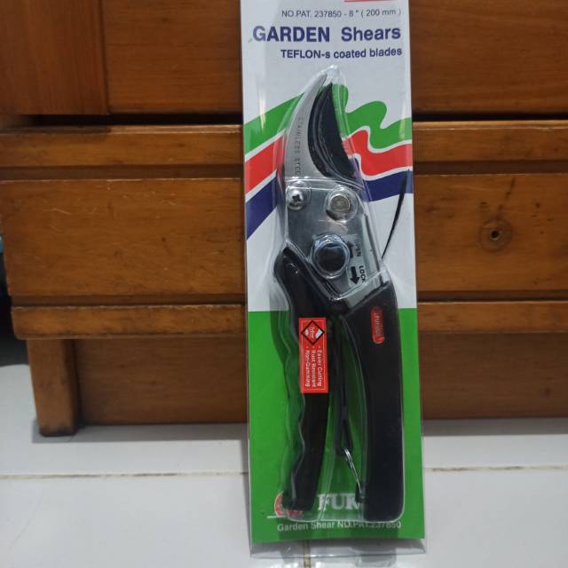 Gunting dahan fukuda /ranting bunga tanaman