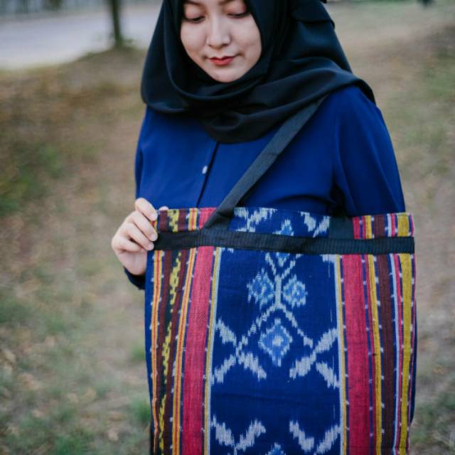 Tas tenun asli lombok