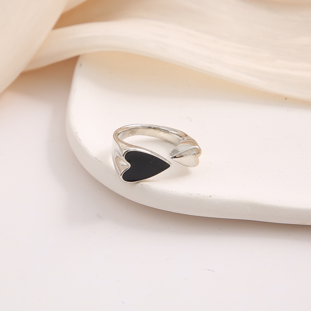 Cincin Model Terbuka Warna Silver Bentuk Hati Hitam Untuk Wanita