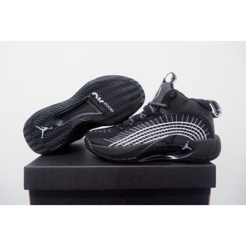 Sepatu Sneakers Pria Nike Air Jordan Jumpman 2021 " Black White "