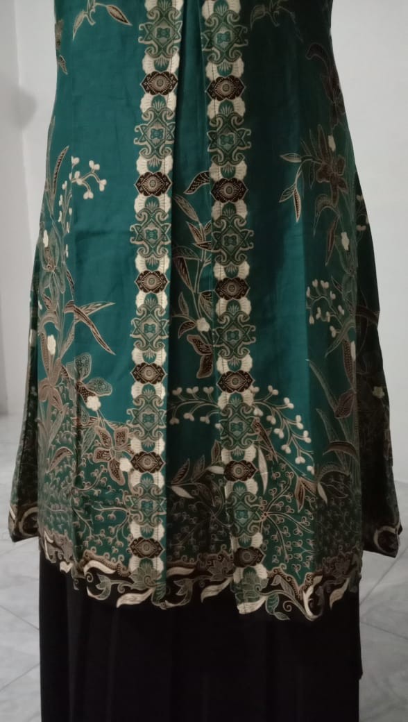 Grosir Terlaris Genes Jelita Tunic Navbor Yelbor Whitbor Creambor Tunik Batik Modern Hrb041
