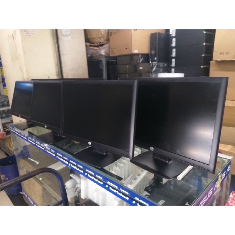 MONITOR LED HP 19 INCH BEKLIGHT KOMPLIT KABLE LIKE NEW