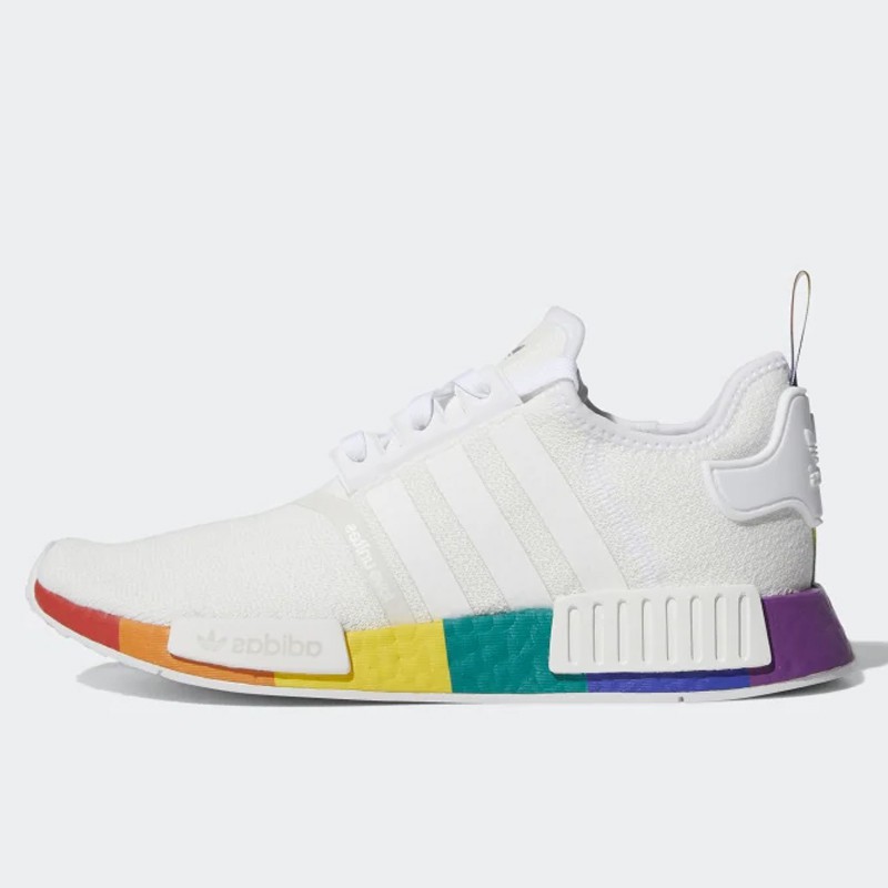 wide width pointed toe heels