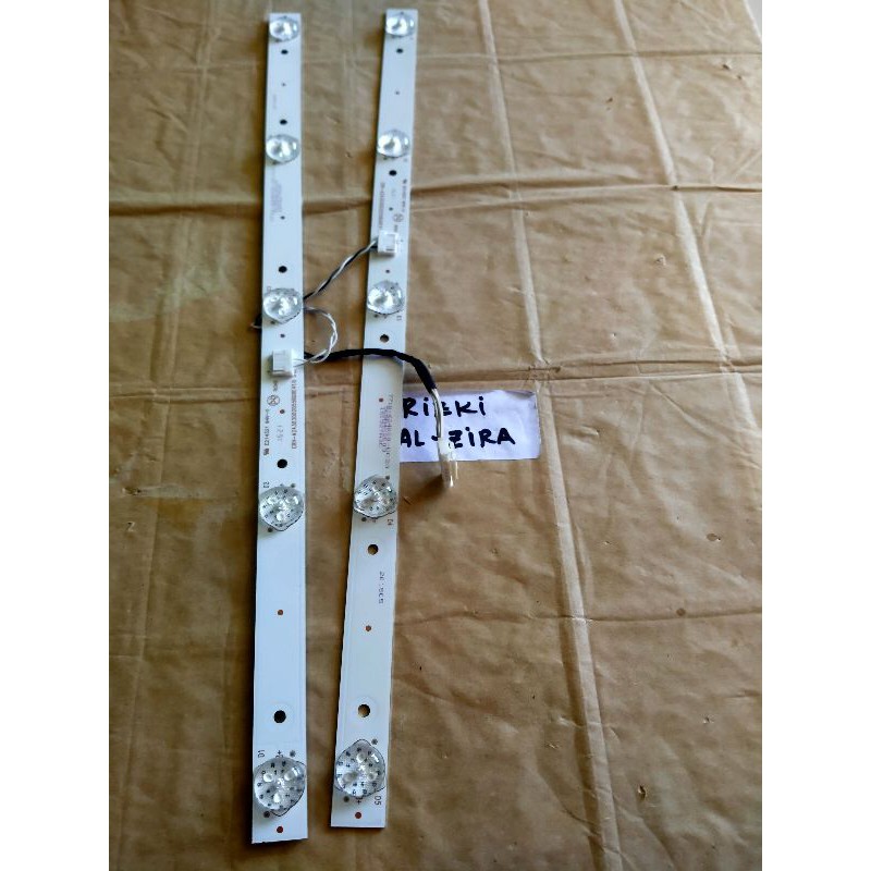 Backlight BL Lampu Panel TV Toshiba 24L1600VJ