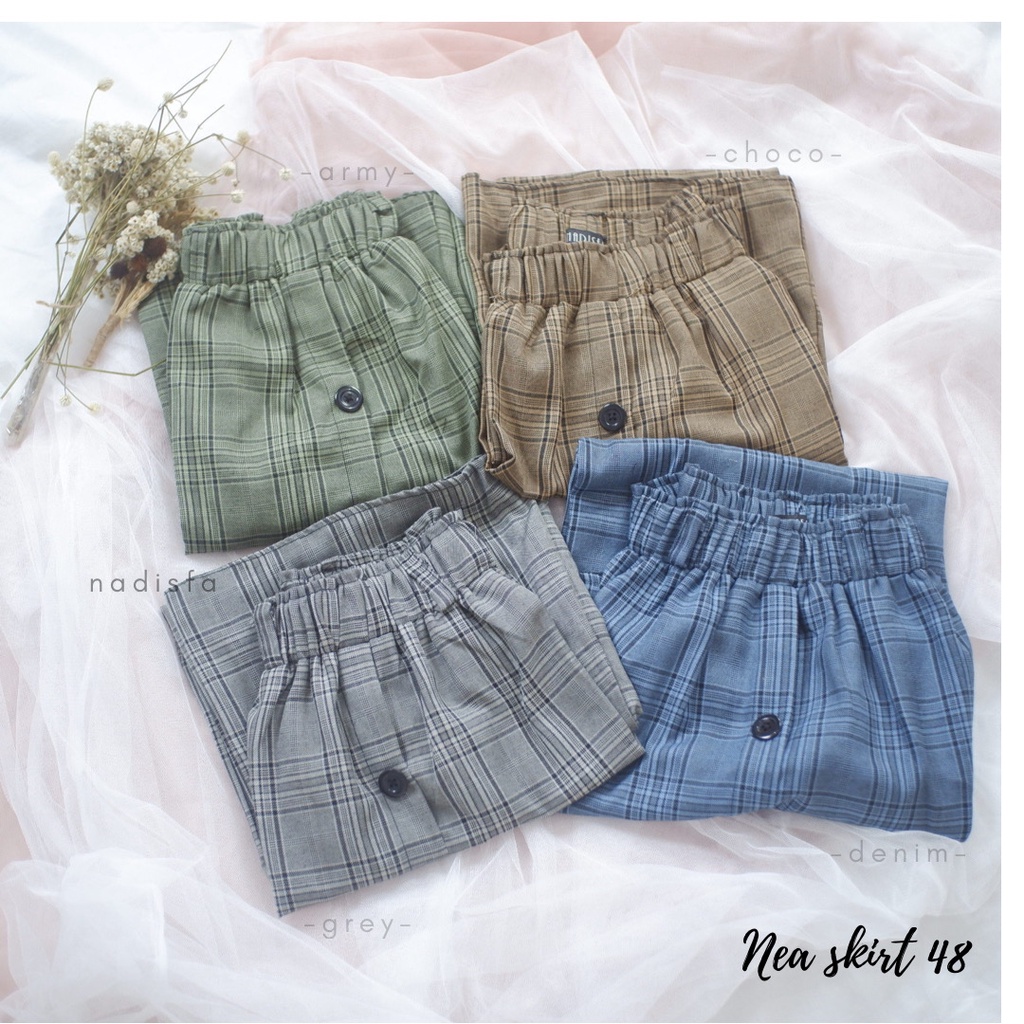 NEA SKIRT ROK BUTTON MOTIF / KOREAN SKIRT / ROK TARTAN