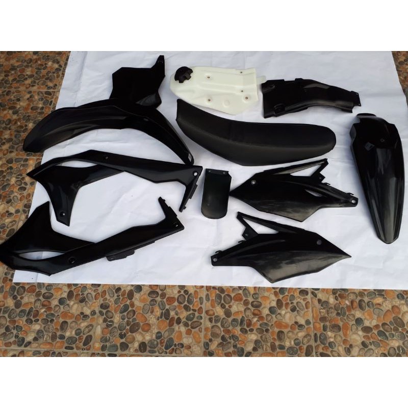 BODY SET KXF 250/450 MERK HRV PNP KLX 150