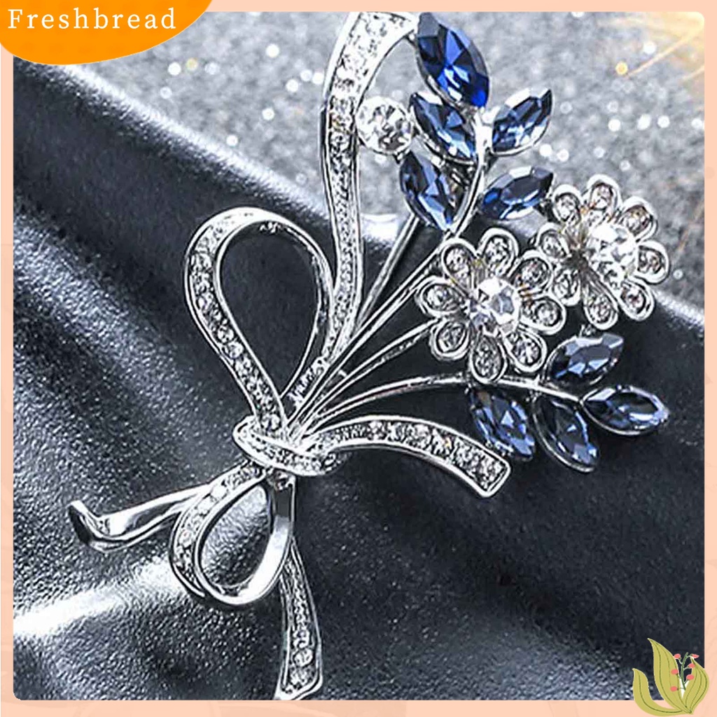 [ TERLARIS]Brooch Flower Shape Rhinestone Design Alloy Women Fashion Brooch Pin for Bouquet