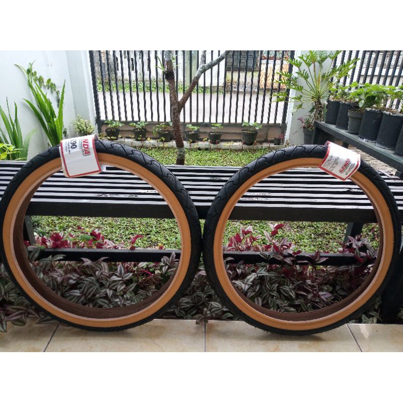 sepasang ban kenda, ban warna, ban sepeda lipat, ban bmx