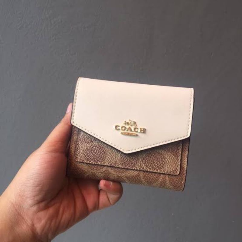 Coach Small Wallet In Signature Canvas White