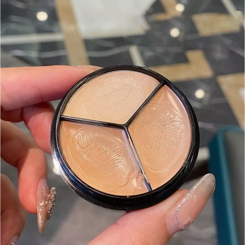 CONCEALER PALET 3 WARNA TAHAN LAMA PENUTUP LINGKARAN HITAM JERAWAT DAN PORI-PORI MAKE UP GLOWING DAN TAHAN LAMA