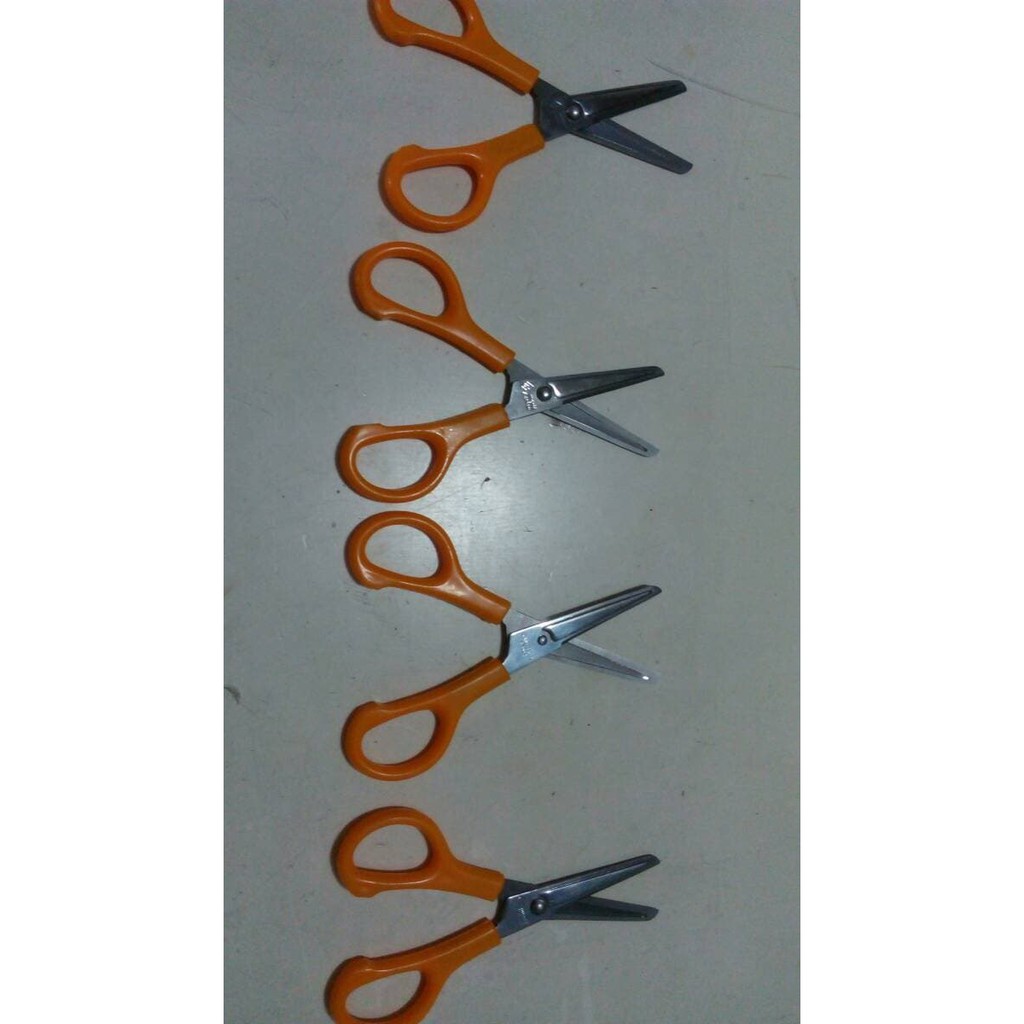 

Diskon Gunting Kecil