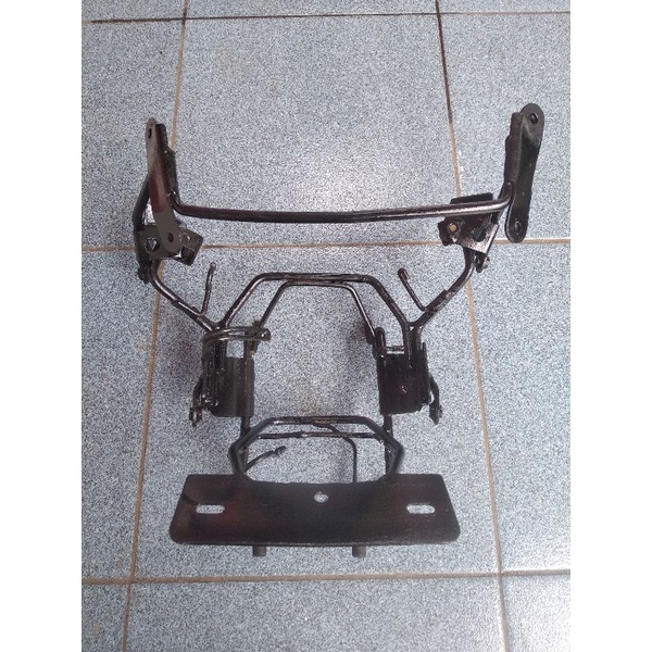 Breket Dudukan Lampu Depan Set Visor Honda Tiger Pece Original