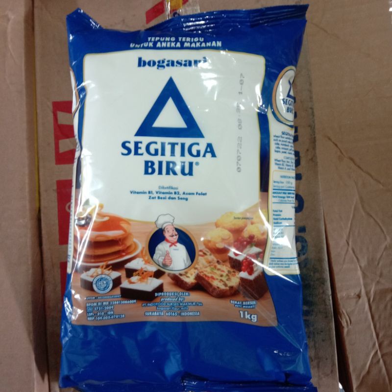 

TEPUNG TERIGU SEGITIGA BIRU BOGASARI 1Kg