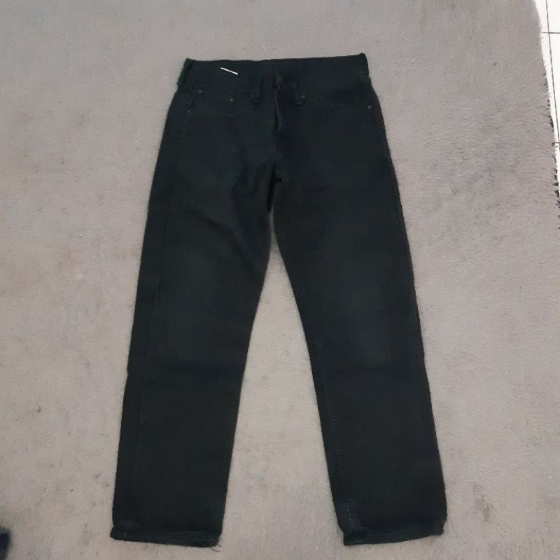 preloved celana levis pria