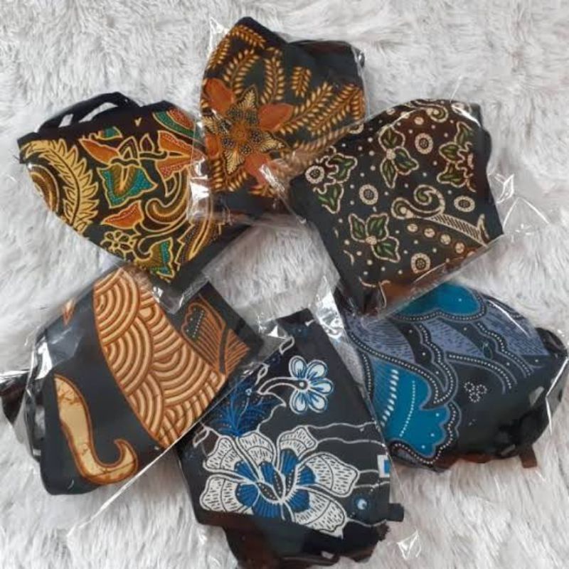 Masker kain motif batik bisa isi tisu - Masker kain 2 lapis