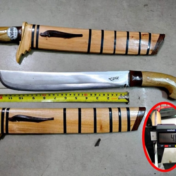 Dijual golok pemotong kayu pohon- bendo sabit bambu kelapa Diskon