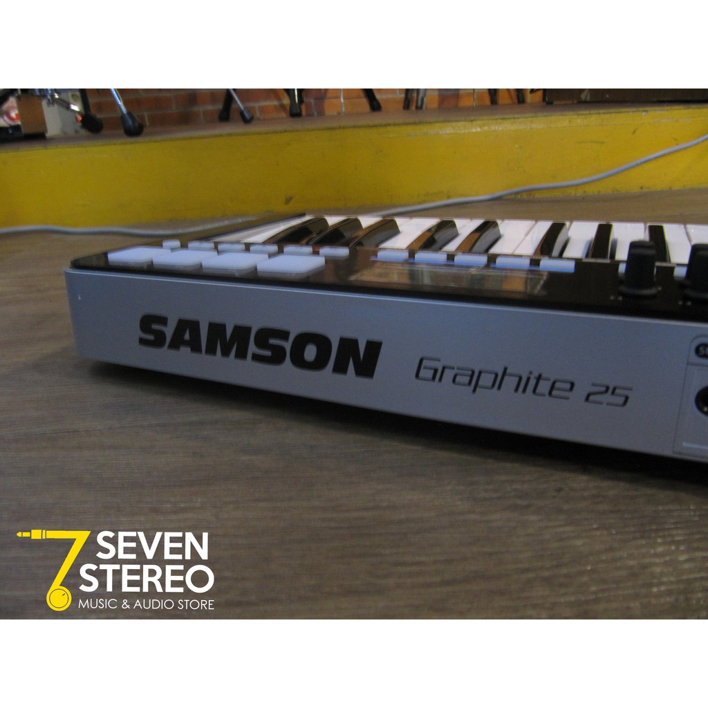 Samson Graphite 25 USB MIDI Controller