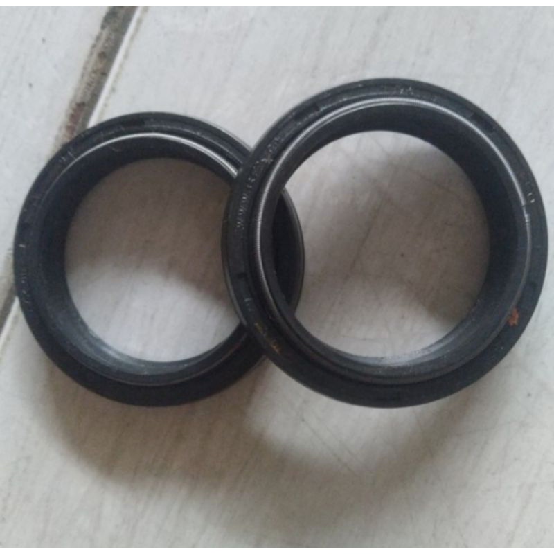 Seal depan shock moge ukuran 37 49 8 orian