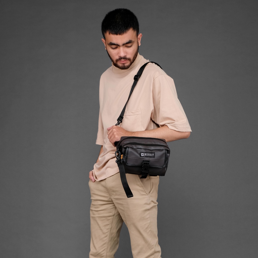 MORIA BROWN - Tas Selempang Sling Bag Multifungsi Pria Wanita unisex - Original