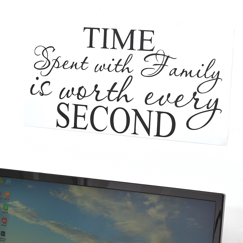 1pc Stiker Dinding Decal Desain Time Spent With Family Is Worth Every Second
