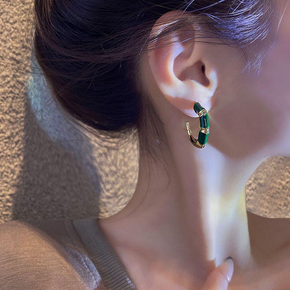 NEEDWAY Tanduk Anting Kepribadian Sederhana Wanita Emas Fashion Anting Logam Perempuan Ear Studs