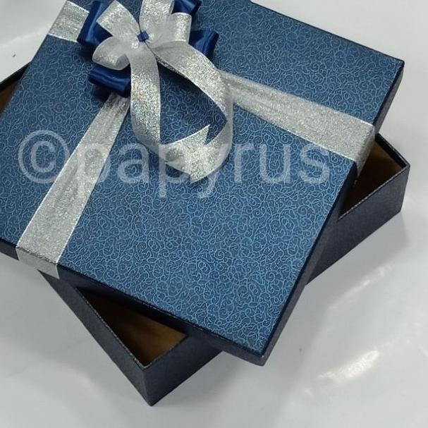 

♣ PAPYRUS 30x30 Tinggi 10cm Kotak Kado Gift Box Hadiah KOTA KADO ►