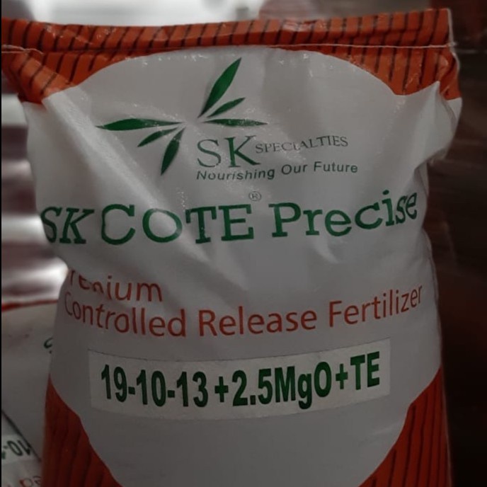 PUPUK PREMIUM TANAMAN HIAS AGLAONEMA MONSTERA AGLODLL-SK COTE 19-10-13