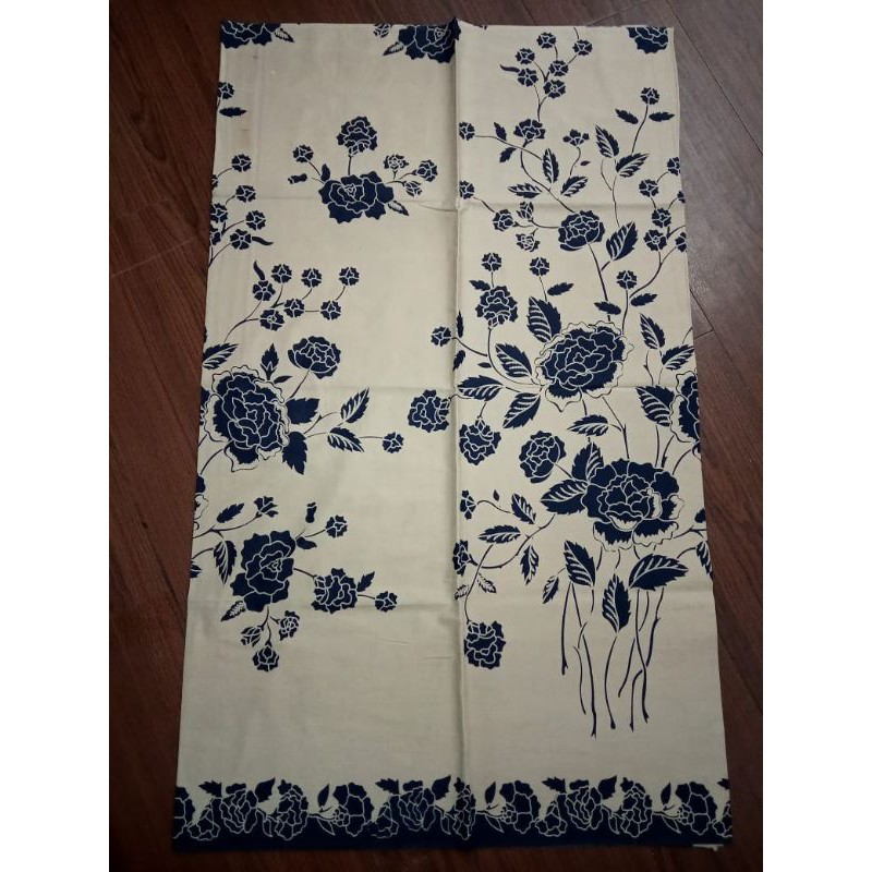 Kain Batik Katun Halus motif bunga mawar