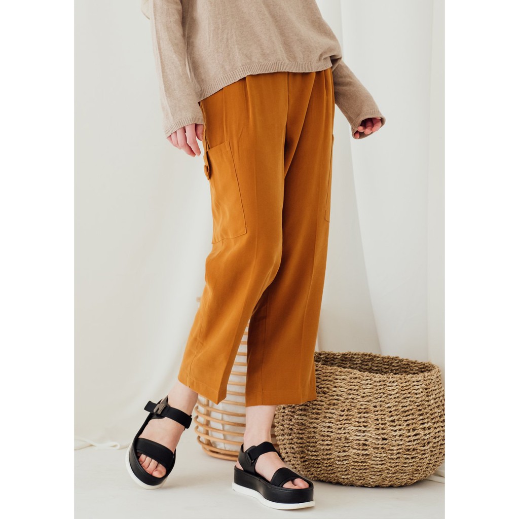 

Qiva Pants Camel
