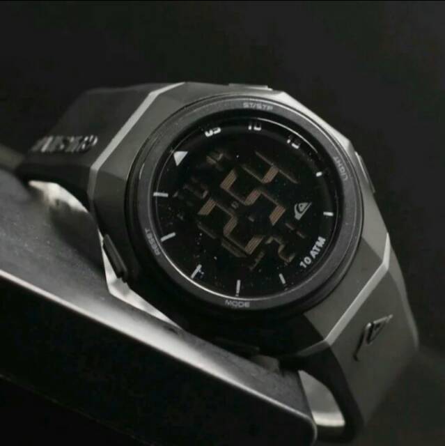 Jam tangan pria Quiksilver the breaker sport digital