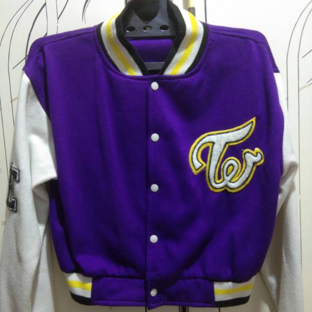 Varsity Jacket Crop Twice Cheer Up Mv Version Shopee Indonesia